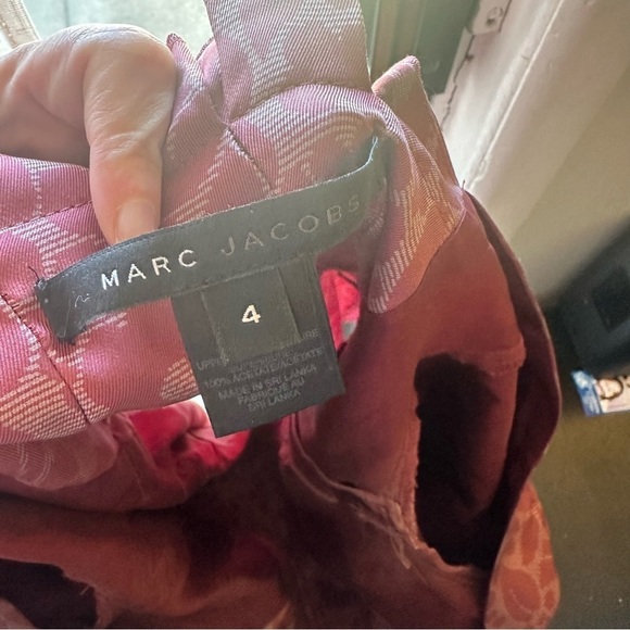 Marc Jacobs Size 4 Pink Floral 100% Silk Peplum Top Blouse Designer - Picture 8 of 11